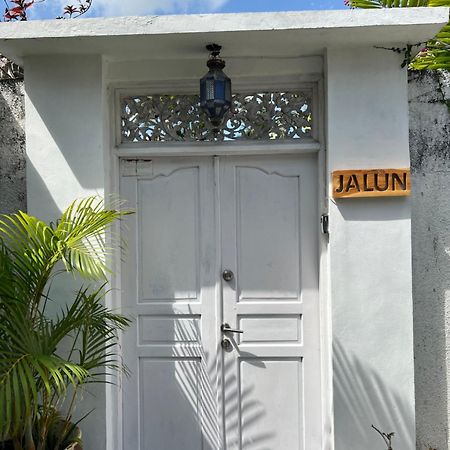 Villa Jalun Seminyak Zewnętrze zdjęcie