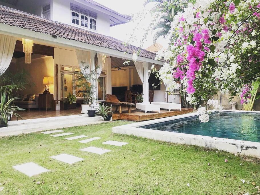 Villa Jalun Seminyak Zewnętrze zdjęcie